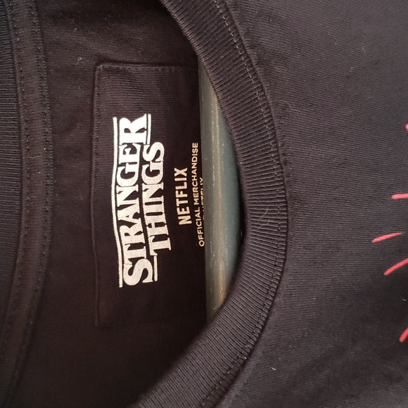 Pull&Bear Stranger Things tshirt - Picture 4 of 5